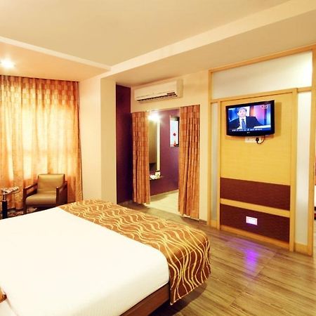 Hotel Bhagyalaxmi Shirdi Exterior photo