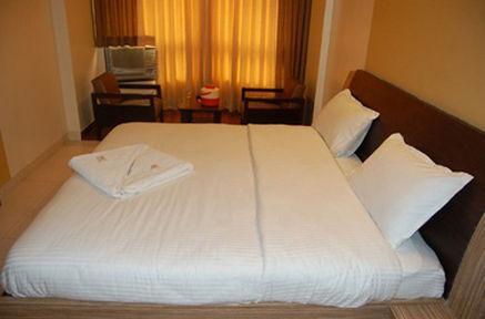 Hotel Bhagyalaxmi Shirdi Room photo