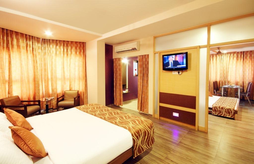 Hotel Bhagyalaxmi Shirdi Exterior photo